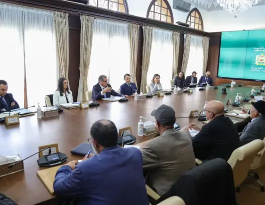 عقد رئيس الحكومة عزيز أخنوش، اليوم الجمعة بالرباط، لقاء مع وفد عن الكونفدرالية الديمقراطية للشغل (‏CDT‏)، يقوده عبد القادر الزاير الكاتب العام للنقابة، وذلك في إطار لقاءات الجولة الجديدة من الحوار الاجتماعي.