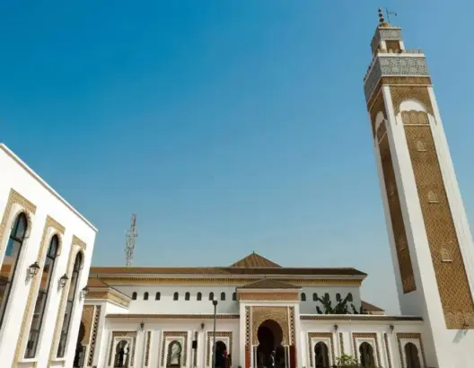 يتسع لـ3 آلاف مصل .. تدشين مسجد محمد السادس بغينيا (صور)