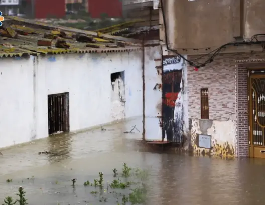 الفياضانات تحاصر ساكنة منازل بطنجة