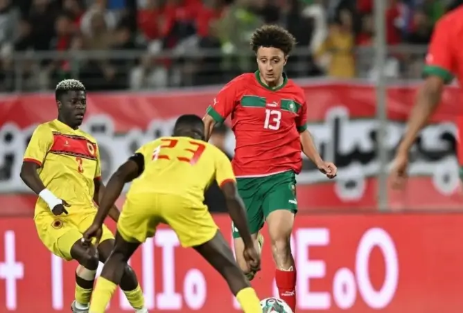بعد المشاركة في وديتين مع الأسود.. فرنسا تضغط على بنصغير لخطفه من المغرب قبل يونيو