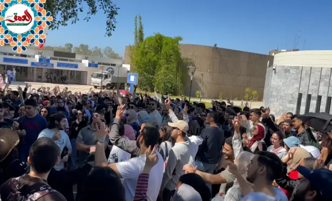 طلبة الطب: لا أحد يحرضنا على الاحتجاج