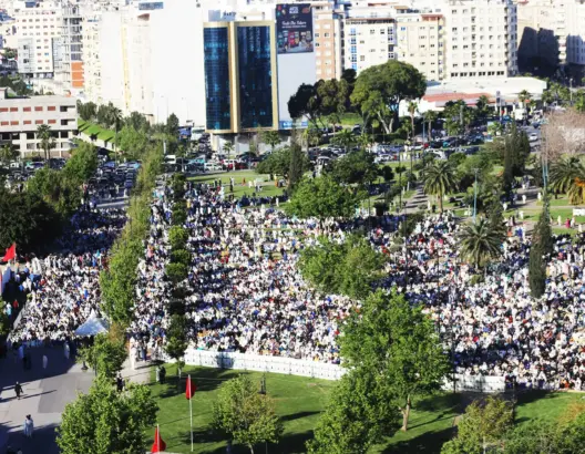 آلاف الطنجاويين يؤدون صلاة عيد الفطر بمصلى السوريين