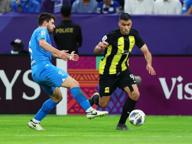 بمشاركة بونو وحمد الله.. الهلال يستعرض أمام الاتحاد برباعية ويتوج بالسوبر السعودي
