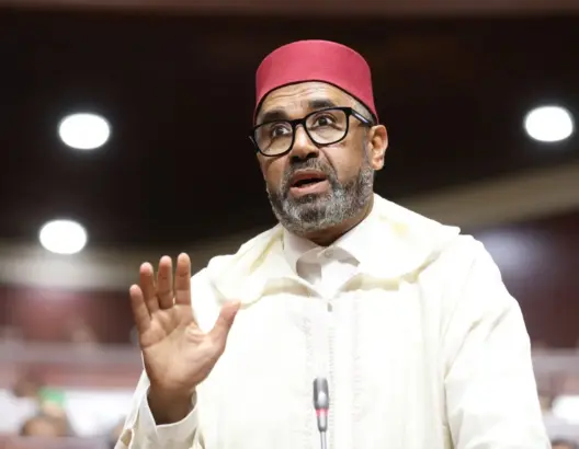 البيجيدي يدعو لانتخابات سابقة لأوانها ويتبرأ من “محاولة إرباك الحكومة”