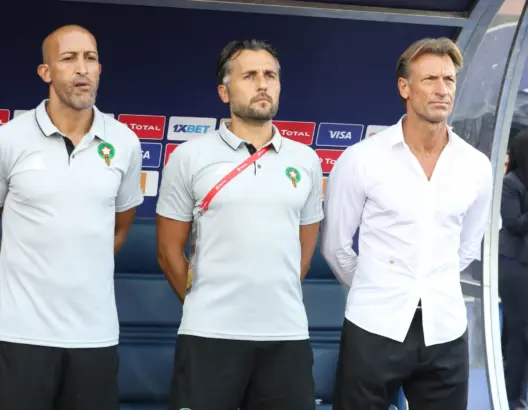 مدرب سابق للمغرب يعلن إسلامه