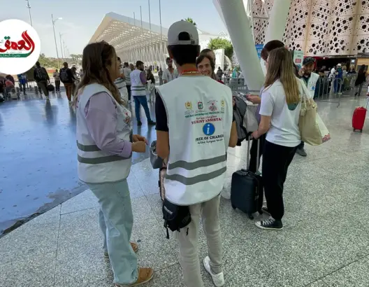 بعد الاكتضاض الذي عرفه مطار المنارة.."أوراش" تقدم خدمة التنظيم و التوجيه السياحي