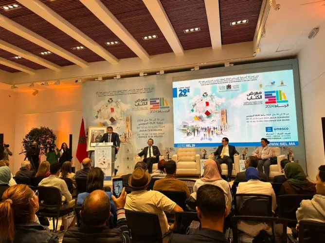المعرض الدولي للكتاب.. بنسعيد: نعمل على ملائمة أسعار الكتاب مع جيوب المغاربة