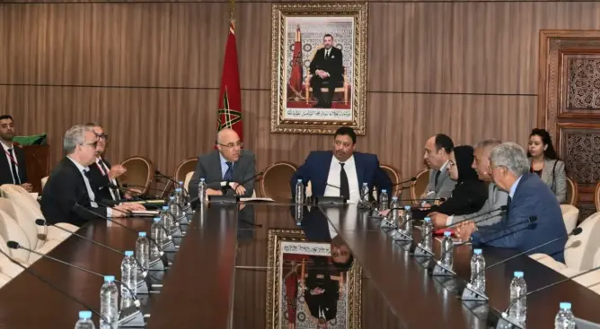 ميراوي يستبعد خيار السنة البيضاء بكليات الطب ويعلن قرب حلحلة الأزمة