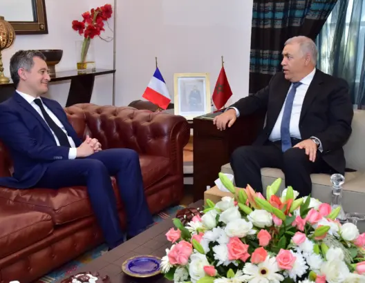 استقبل وزير الداخلية عبد الوافي لفتيت، اليوم الاثنين بالرباط، وزير الداخلية وما وراء البحار الفرنسي جيرالد دارمانان، بحضور عدد من المسؤولين رفيعي المستوى بالبلدين.