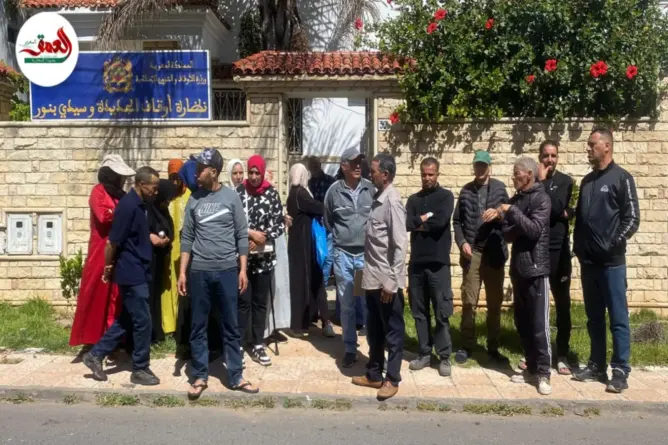 ساكنة “الأحباس” تحتج أمام مندوبية الأوقاف بالجديدة