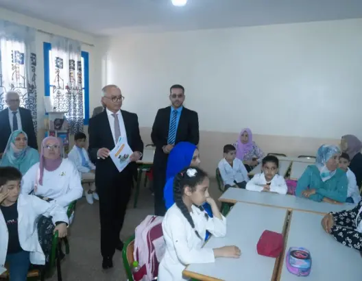 مرسوم حكومي يرفع المنح الدراسية ويقر شروطا جديدة لاستهداف تلاميذ القرى