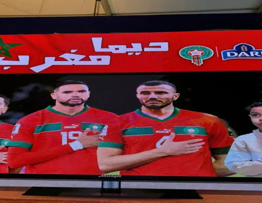 زوار المعرض الفلاحة يقبلون على تقنية التصوير مع اللاعبين