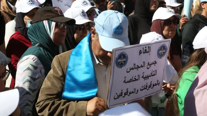 وزارة برادة تدعو مسؤوليها إلى سحب “العقوبات التأديبية” من ملفات موظفي التعليم
