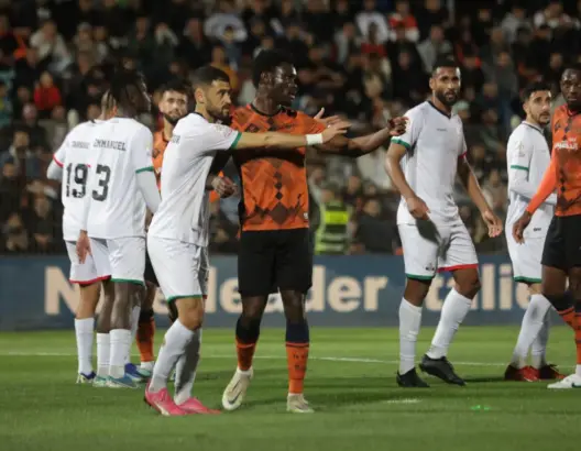 ركلات الترجيح تؤهل الجيش الملكي لثمن نهائي كأس العرش على حساب نهضة بركان