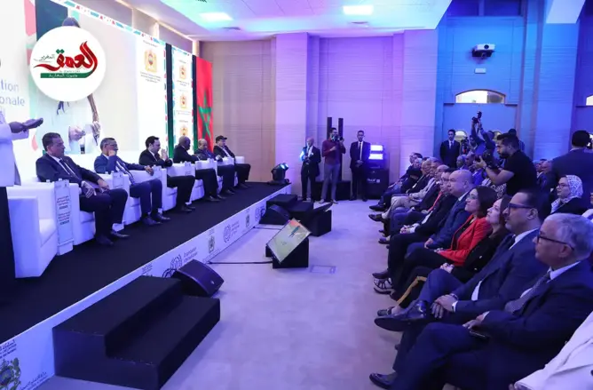 النقابات والباطرونا يناقشان ملفي التقاعد والإضراب