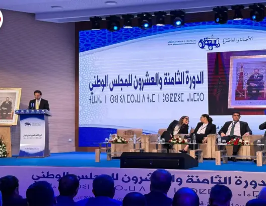 البام يشكو عدم الاعتراف بمنجزات الحكومة