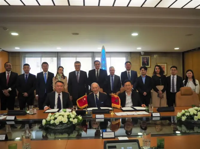باستثمارات تبلغ 910 مليون دولار.. شركتان صينيتان تختاران “طنجة تيك” لإنتاج بطاريات الليثيوم
