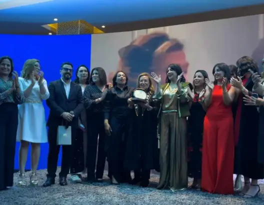بحضور مجموعة من المشاهير.. “سفيركم” يتوج نجوم الدراما الرمضانية (فيديو)