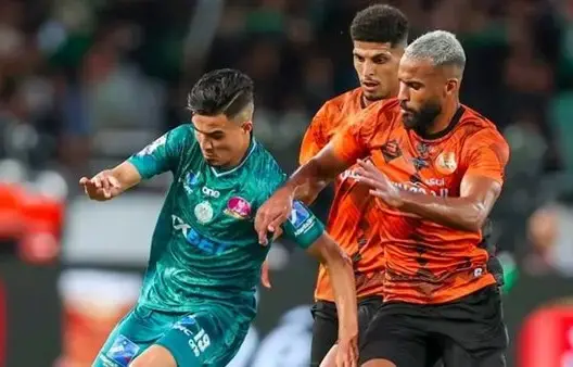 الرجاء الرياضي يأمل الإطاحة بنهضة بركان للاقتراب من اللقب