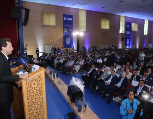 “إسكوبار الصحراء”..البام يتمسك بقرينة البراءة ويُطمئن قواعده بالشرق بعد سقوط بعيوي