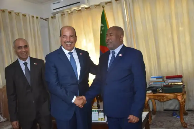ميارة يمثل الملك في المراسم الرسمية لتنصيب رئيس جمهورية جزر القمر الاتحادية