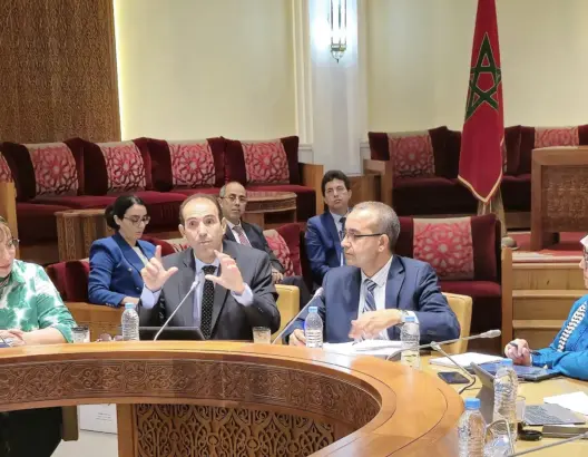 الوسيط للمسؤولين: ضعوا أنفسكم مكان المتظلمين وسكوت الإدارة يُنتج الاستياء