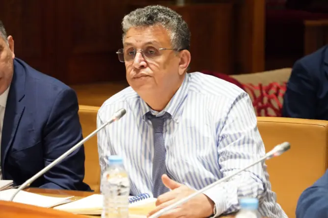 اعتراف وهبي بـ”توظيف” مستشاره رفيقي يرفع مطالب لتقصي حقائق مباريات العدل