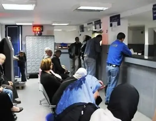 “تعنت” الإدارة يرفع استياء المغاربة ويفاقم فقدان الثقة بمؤسسات الدولة