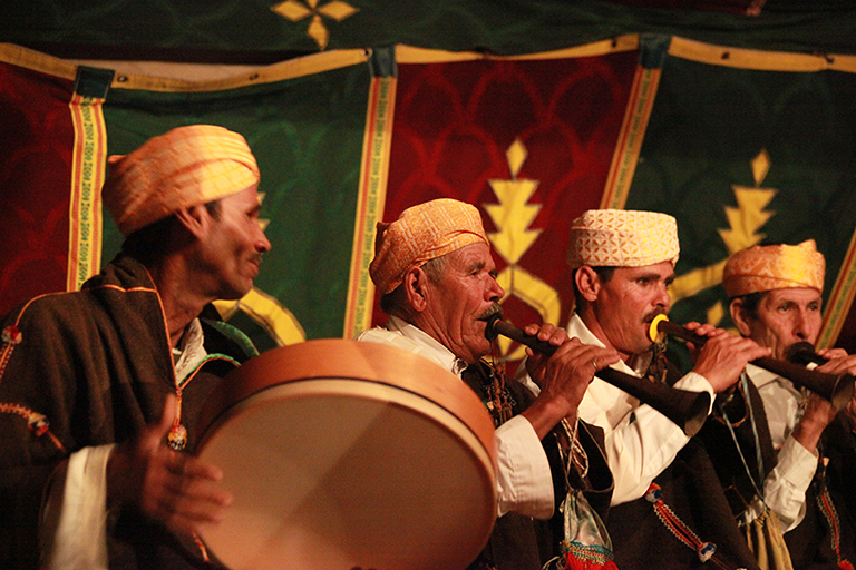 موسيقى جهجوكة.. نغمات صوفية من جبال المغرب إلى أبرز مسارح العالم