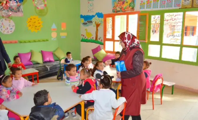 وزارة التربية الوطنية تنهي التعاقد مع آلاف جمعيات التعليم الأولي