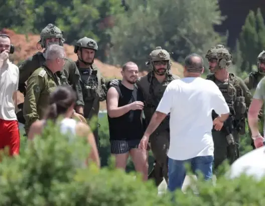 الجيش الإسرائيلي يعلن تحرير 4 أسرى بعد مجزرة خلفت 210 شهداء