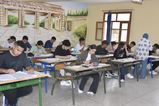 بمختلف أرجاء المملكة .. نصف مليون تلميذ يجتازون امتحانات باكالوريا 2024 (صور)