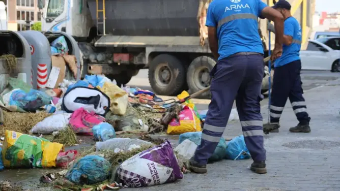 جماعة البيضاء تتجنب “فضائح العيد” بخطة مسبقة لجمع أطنان النفايات
