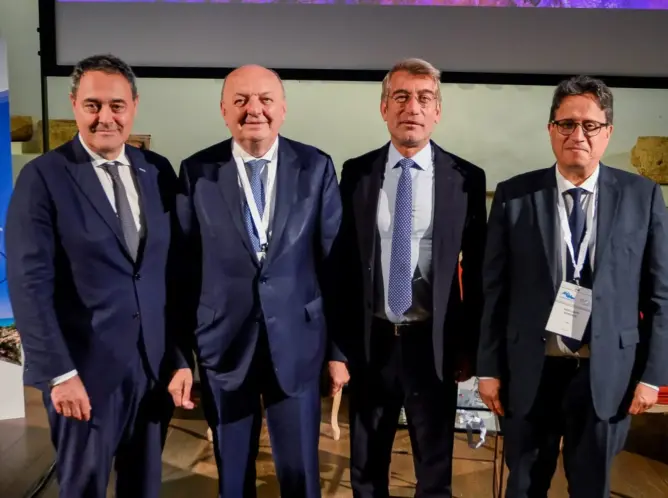 رئيس هيئة ضبط الكهرباء يشارك في افتتاح تجمع هيئات ضبط الطاقة بمنطقة البحر الأبيض المتوسط