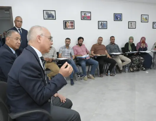 أساتذة بخنيفرة يقاطعون “وجبات طارل” ويطالبون بتدخل عاجل