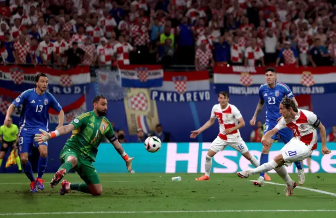 أسدل الستار اليوم الاثنين على مباريات المجموعة الثانية من بطولة أمم أوروبا بتأهل المنتخب الكرواتي لدور ثمن نهائي