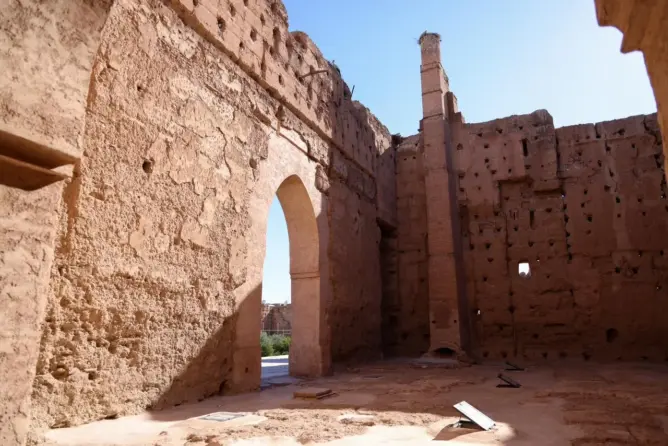 بنسعيد يزور مآثر تاريخية تضررت جراء الزلزال ويواكب سير أشغال ترميمها