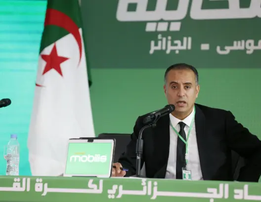 فضيحة تهز كيان الاتحاد الجزائري لكرة القدم وتعصف بأسماء بارزة