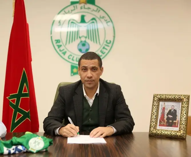 بسبب ملف الاندماج.. عضو بالعصبة الاحترافية يجر الرجاء إلى القضاء