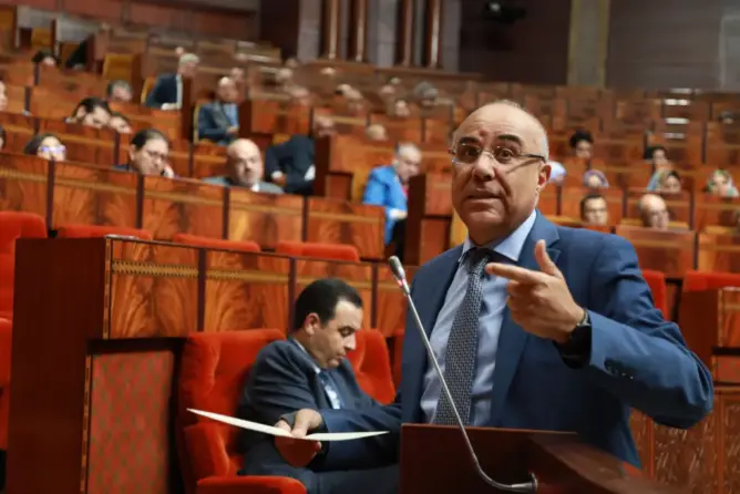 “غياب العدالة” في توزيع منح الطلبة يحرج ميراوي ومطالب برلمانية بإحداث صندوق خاص 