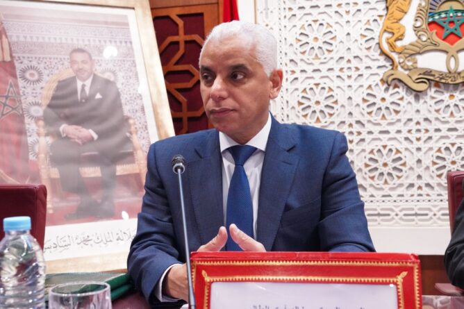 وزير الصحة والحماية الاجتماعية، خالد أيت الطالب