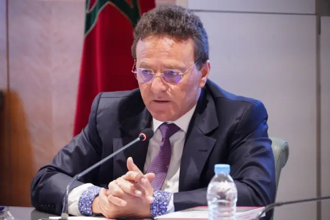 وزير النقل يكشف تفاصيل تقنين “التروتينيت” ويعلن مشروع “الدراجة الآمنة”
