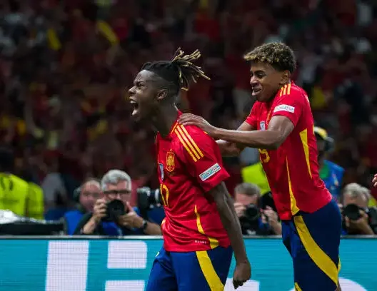 توج المنتخب الاسباني بلقب بطولة الأمم الأوروبية للمرة الرابعة في تاريخه، بفوزه اليوم على المنتخب