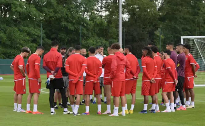 بحضور جل اللاعبين.. المنتخب المغربي يباشر تحضيراته بليون استعدادا للأولمبياد