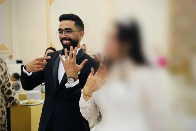 تهنئة للزميل عزيز صفي الدين بمناسبة دخوله القفص الذهبي