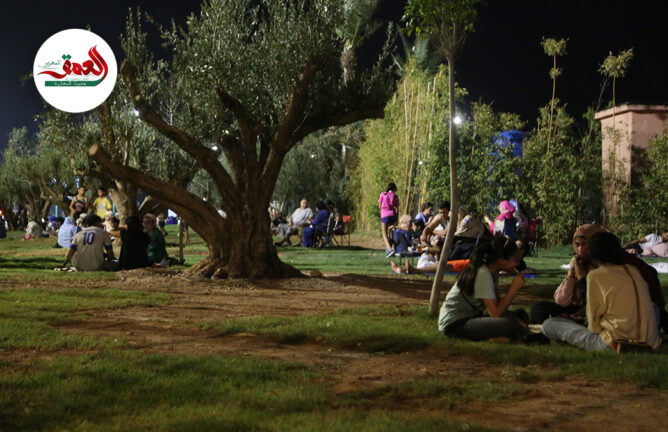 درجة الحرارة المرتفعة بمراكش يخرج الساكنة للبحث عن المساحات الخضراء