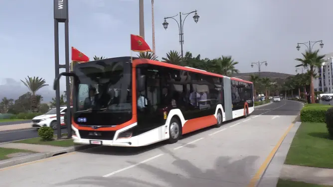 شركتان عملاقتان تتنافسان على تدبير النقل العمومي بأكادير.. و”العمق” تكشف تفاصيل الصفقة
