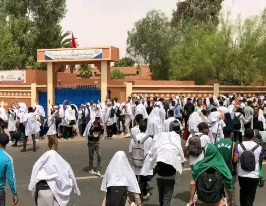 وزارة التربية الوطنية تسمح للأساتذة الطلبة بورزازات باجتياز امتحان التخرج في دورة استثنائية