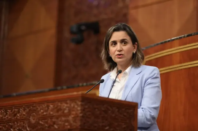 البرلمان يصادق على قانون يعزز الحماية الاجتماعية لموظفي الإدارات العمومية