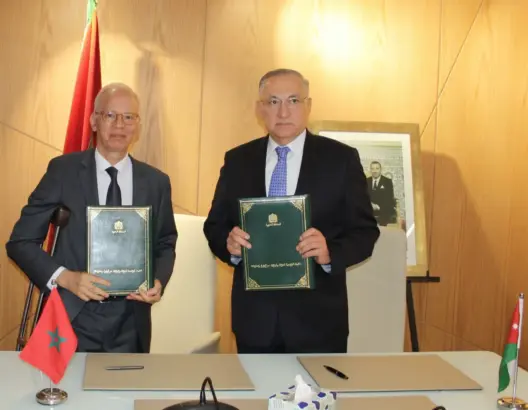 الراشدي يوقع مع نظيره الأردني مذكرة تعاون للوقاية من الفساد ومكافحته